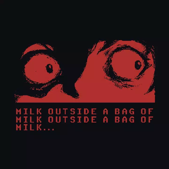 一袋子牛奶外面的一袋子牛奶