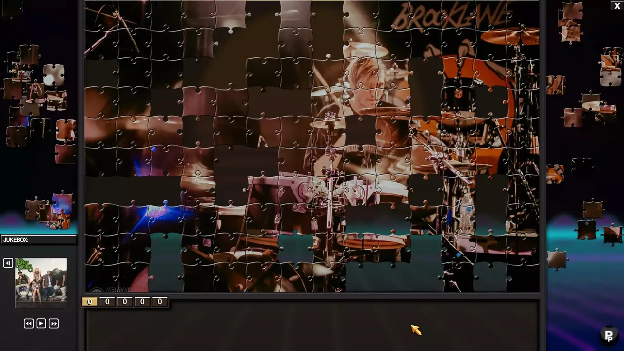 Pixel Puzzles Musical